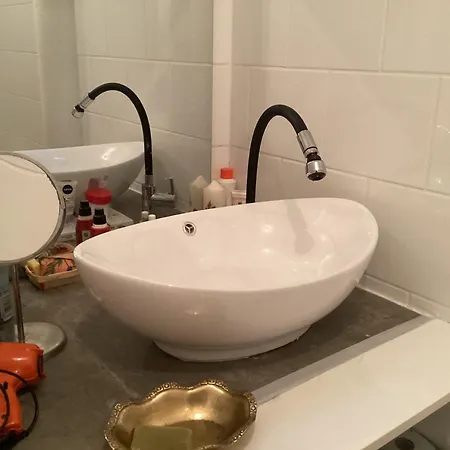 Chez Le Habitant 282 Rue Lecourbe 75015 Ubytování v soukromí Paříž
