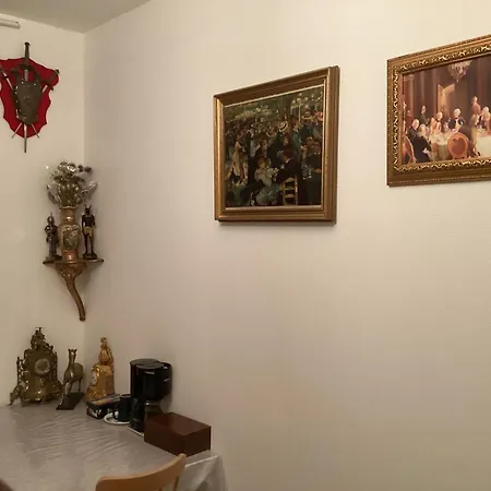 Chez Le Habitant 282 Rue Lecourbe 75015
