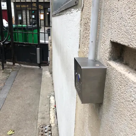 Privatunterkunft Chez Le Habitant 282 Rue Lecourbe 75015